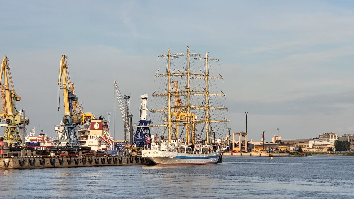 Парусник "Мир" в порту - ast62 Парусник "Мир" в порту - ast62