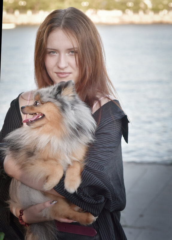 ДЕВУШКА С СОБАЧКОЙ - ura Зелев