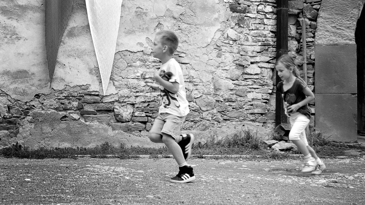 давайте сбежим - Jiří Valiska