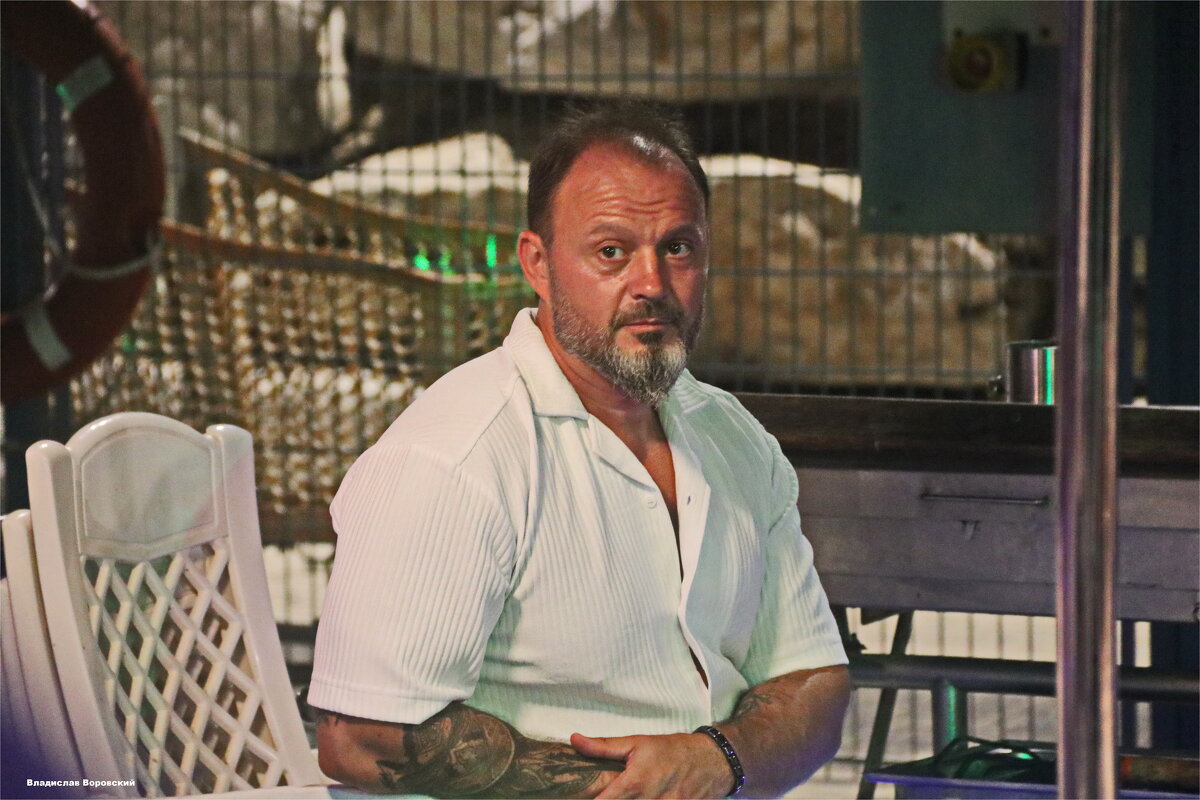 Мужчина - Владислав Воровский 