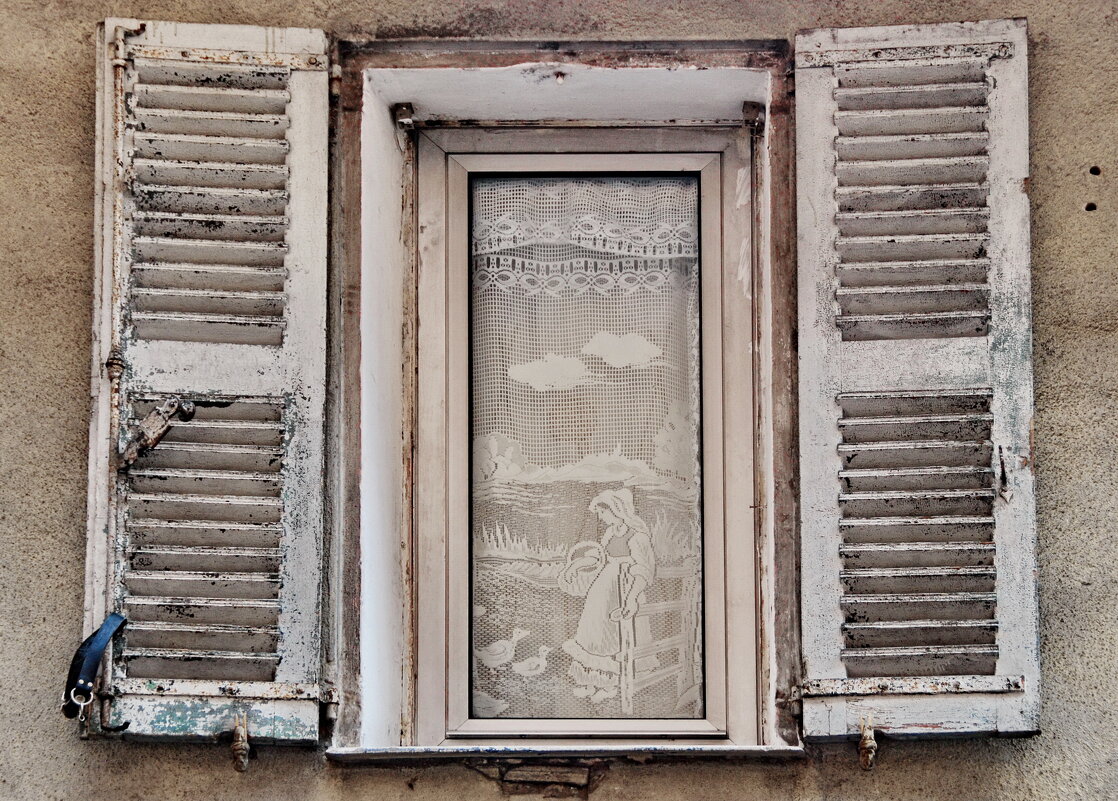 РАЗВЕЛАСЬ-ТАКИ ЗОЛУШКА С ПРИНЦЕМ. РАЗМЕНЯЛИ ОНИ ЗАМОК. ТАК ВОТ И ЖИВЁТ ТЕПЕРЬ - Юрий Вовк