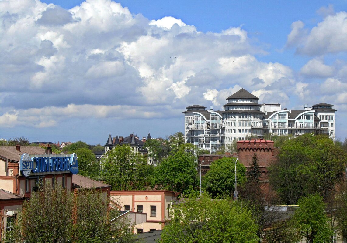 Вид из окна 4-го этажа - Сергей Карачин Вид из окна 4-го этажа - Сергей Карачин