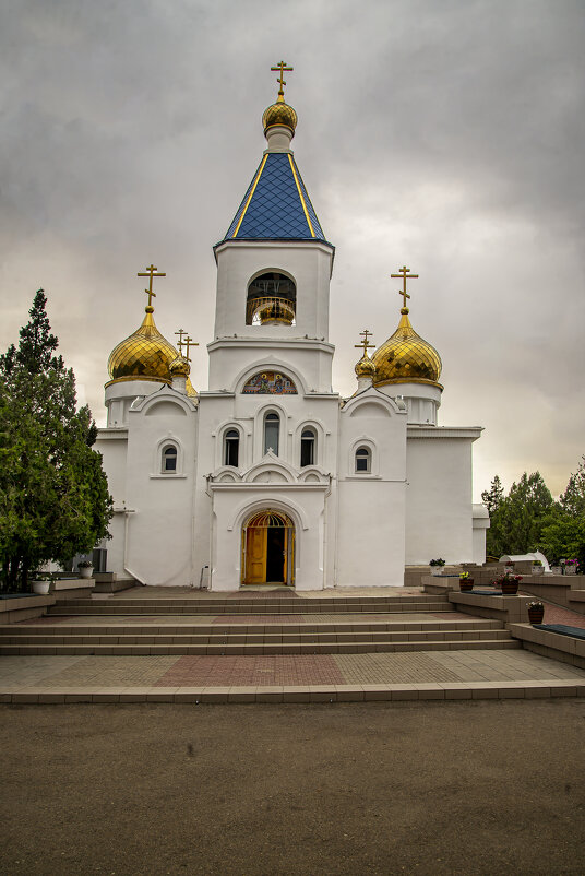 Храм - Анатолий Чикчирный