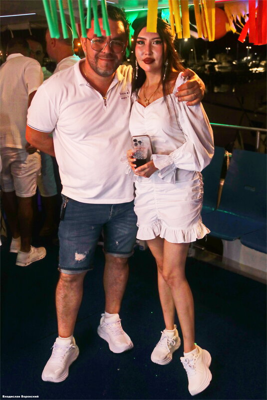 Девушка  мужчина - Владислав Воровский 