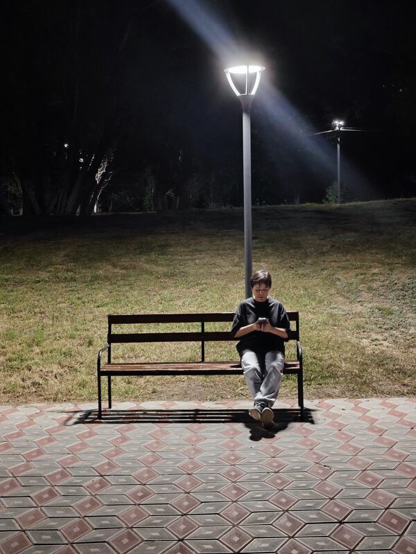 Не спим, бродим... - Динара Каймиденова Не спим, бродим... - Динара Каймиденова