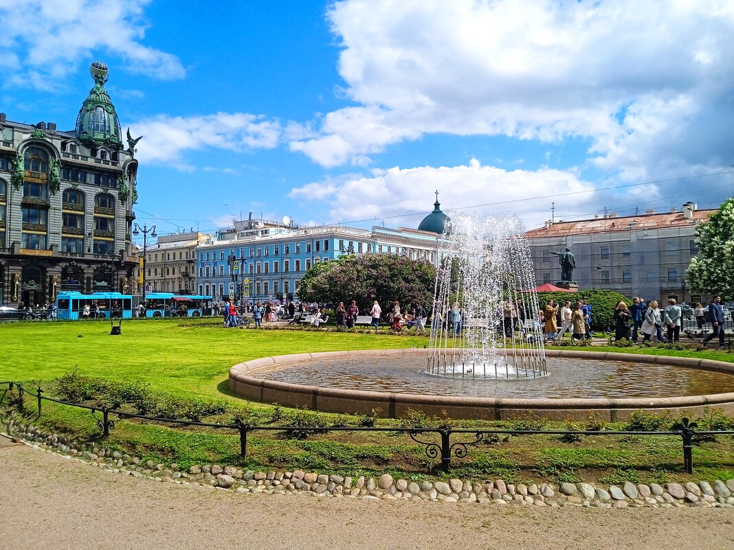 Вид на Дом Книги в Питере. - Светлана Калмыкова Калмыкова