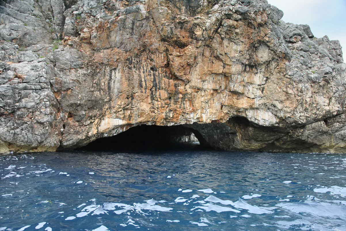 Плывем в пещерку - Марина Виноградова