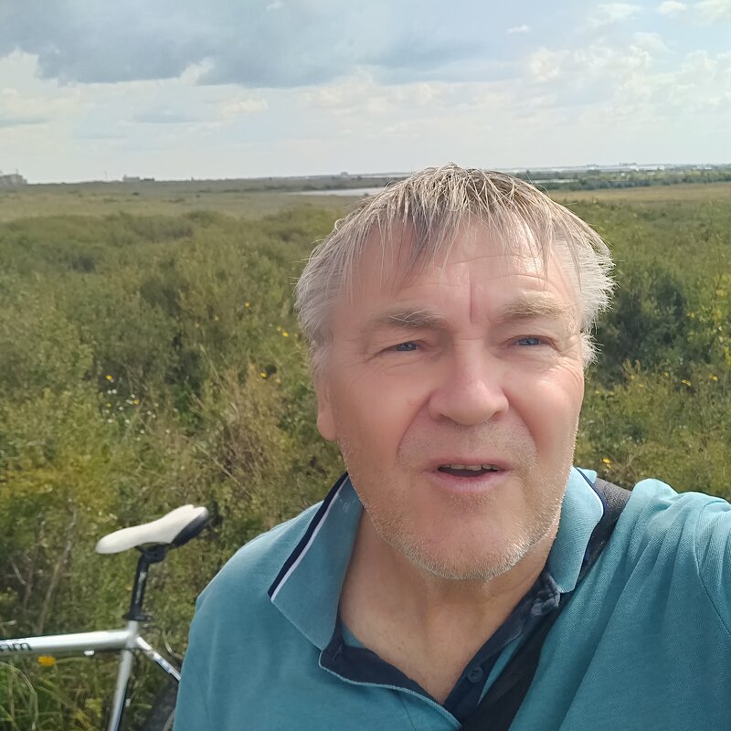 На велосипеде - Андрей Хлопонин