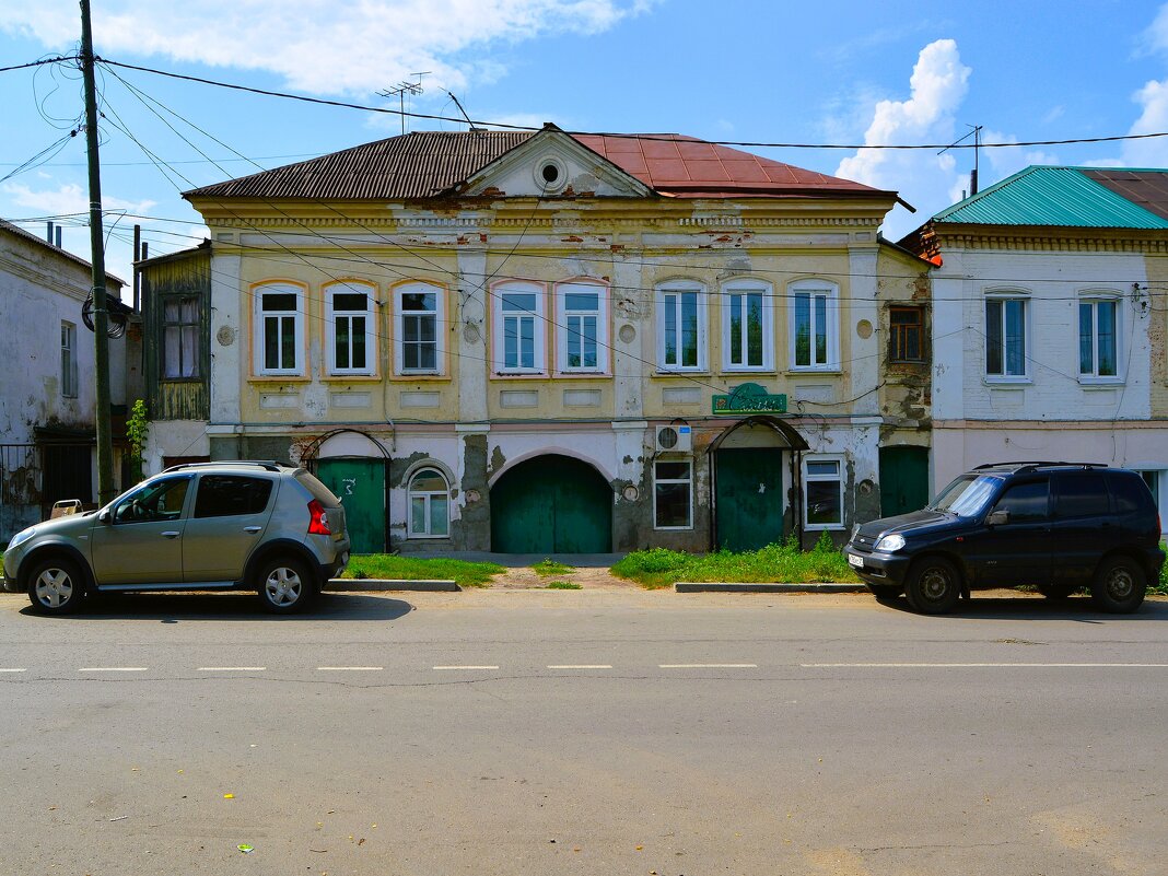 Алатырь. Дом по ул. Ленина 6. - Пётр Чернега