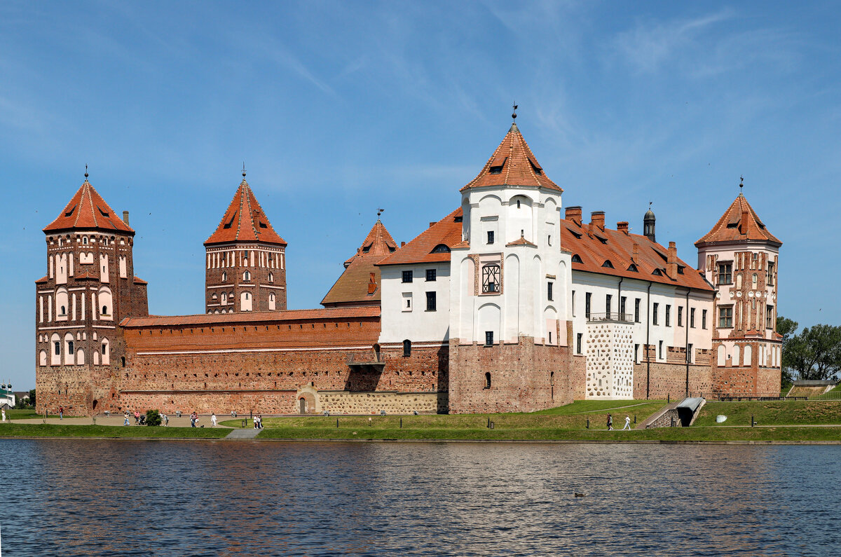 Мирский замок - skijumper Иванов