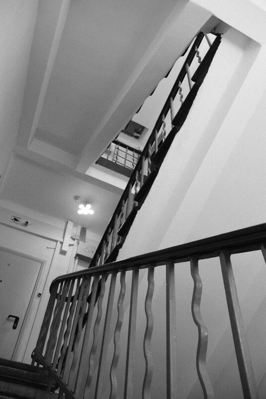 Лестница - Екатерина Лазуренкова