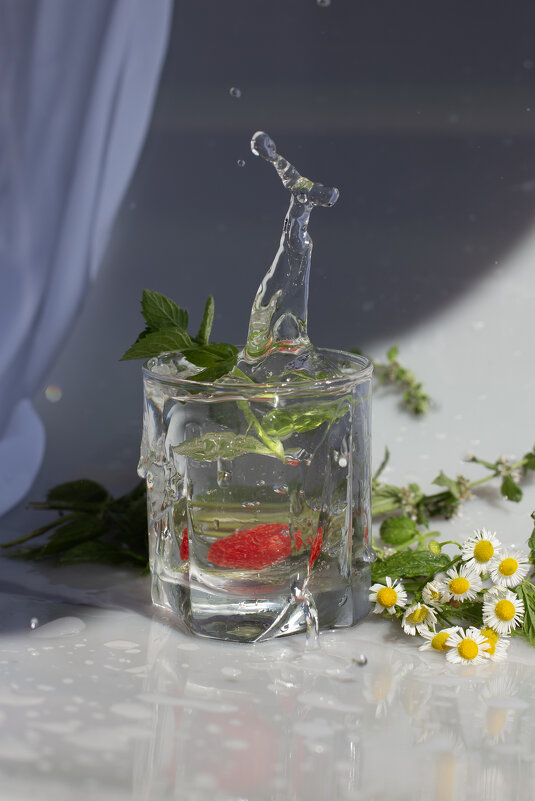 Прохладный напиток в жаркий день - Светлана Карнаух