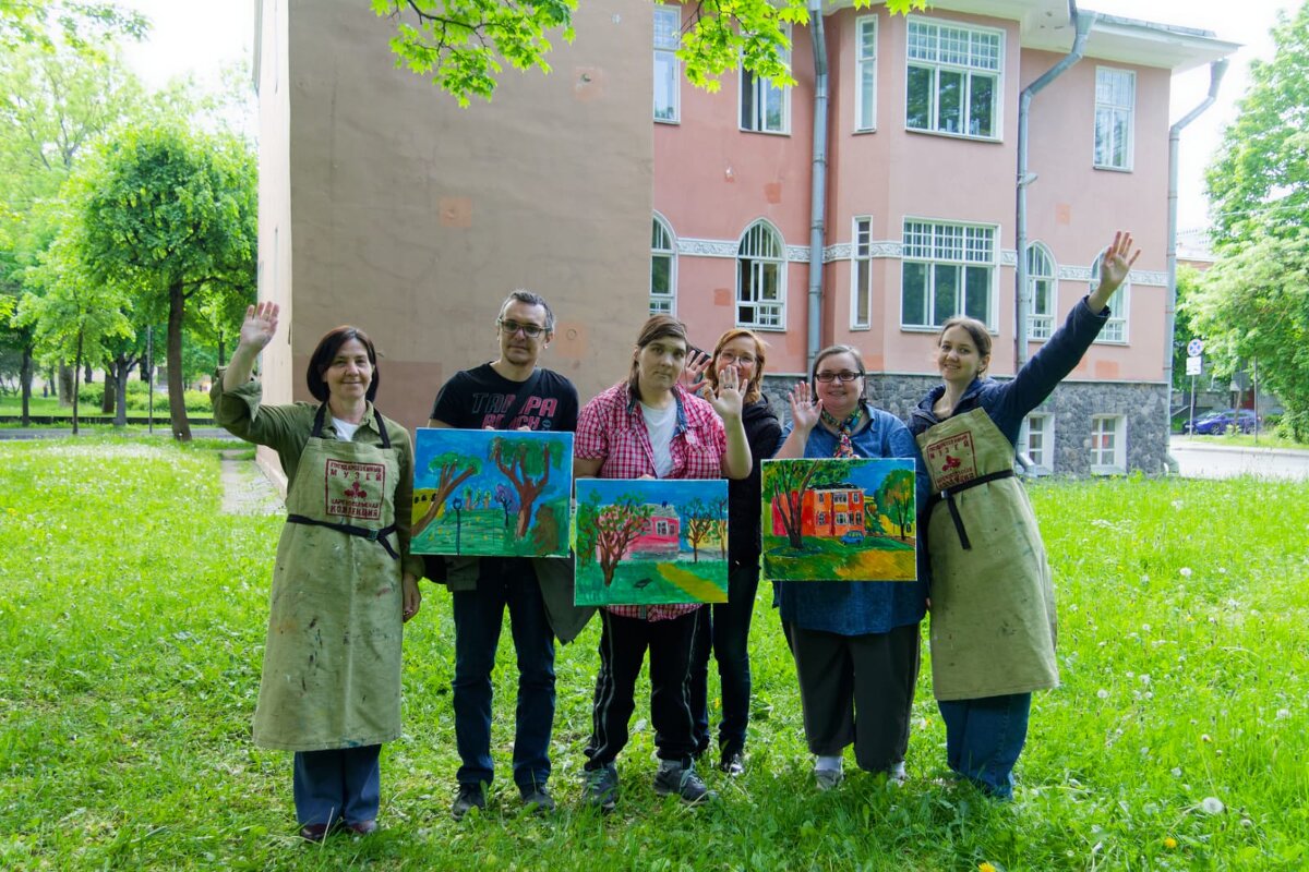 Я с друзьями на Пленэре.( г.Пушкин). - Светлана Калмыкова Калмыкова Я с друзьями на Пленэре.( г.Пушкин). - Светлана Калмыкова Калмыкова