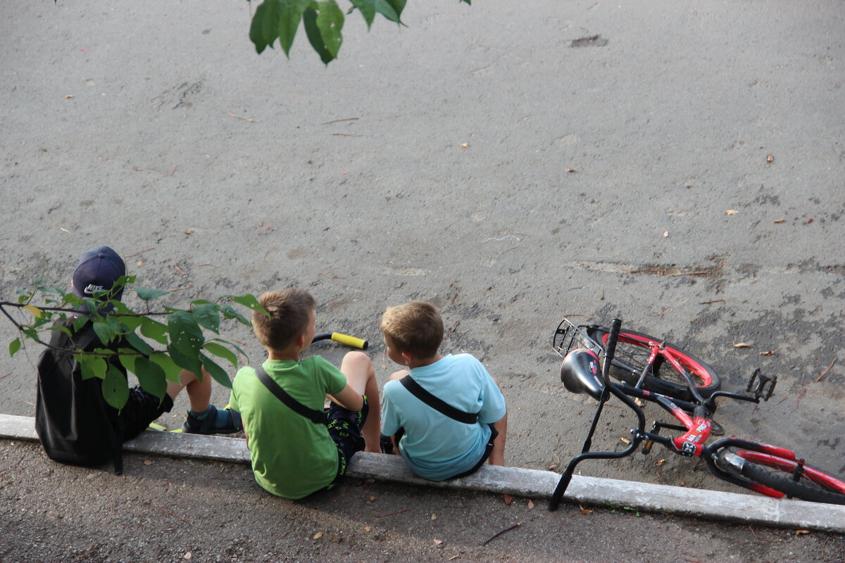 Мой двор. - Венера Чуйкова