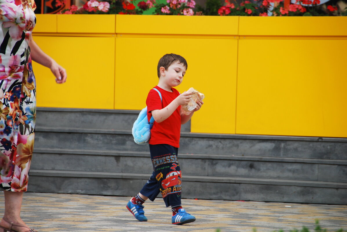 ЛЕТО, ЭТО ХОРОШО, А ЛЕПЁШКА ВКУСНО - Юрий Вовк ЛЕТО, ЭТО ХОРОШО, А ЛЕПЁШКА ВКУСНО - Юрий Вовк