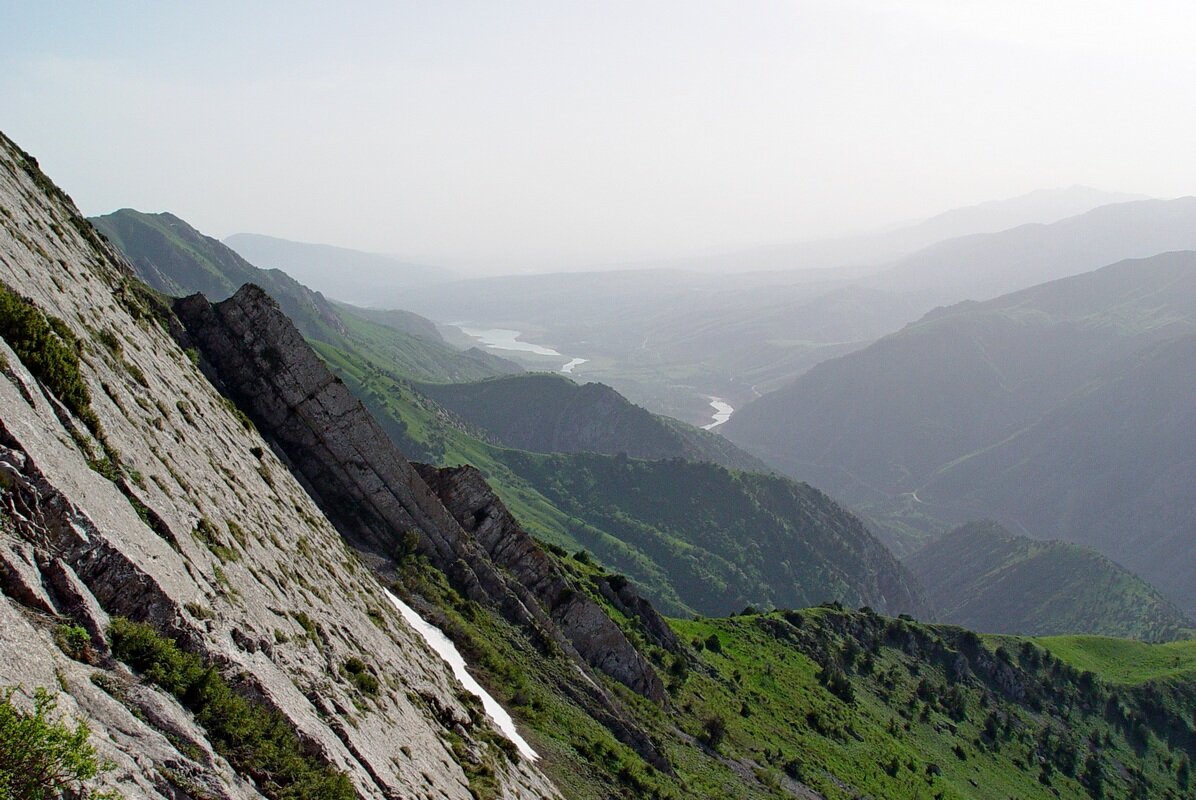 ЧАРВАКСКОЕ ВОДОХРАНИЛИЩЕ, далеко, самое окончание. - Виктор Осипчук ЧАРВАКСКОЕ ВОДОХРАНИЛИЩЕ, далеко, самое окончание. - Виктор Осипчук