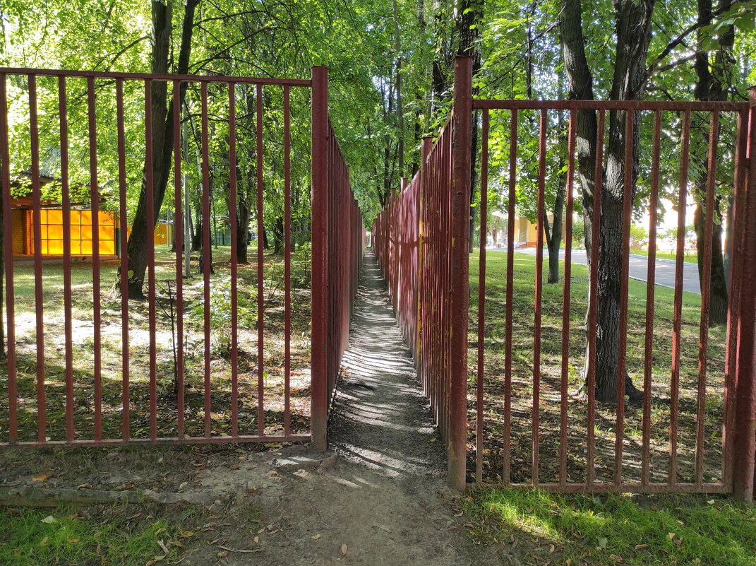 Тесная тропа - Игорь Ч. Тесная тропа - Игорь Ч.