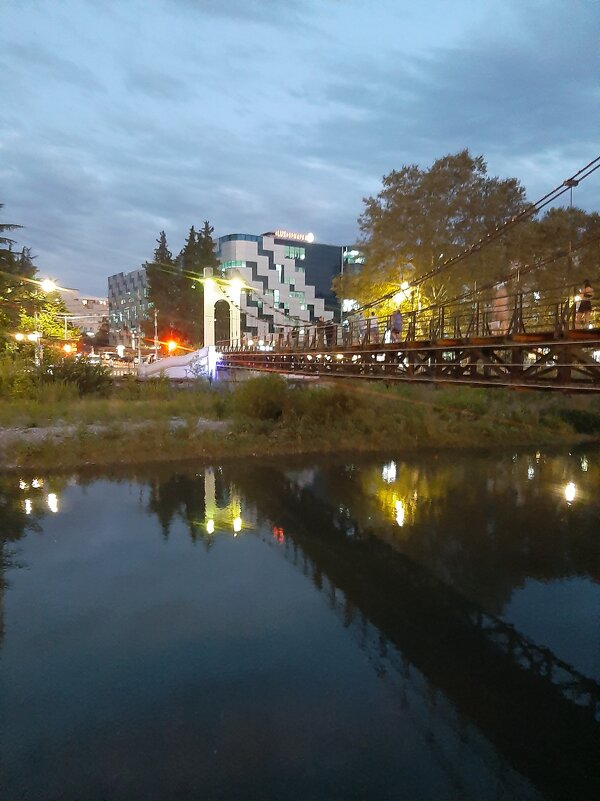 Вечерний Сочи у реки - Tata Wolf