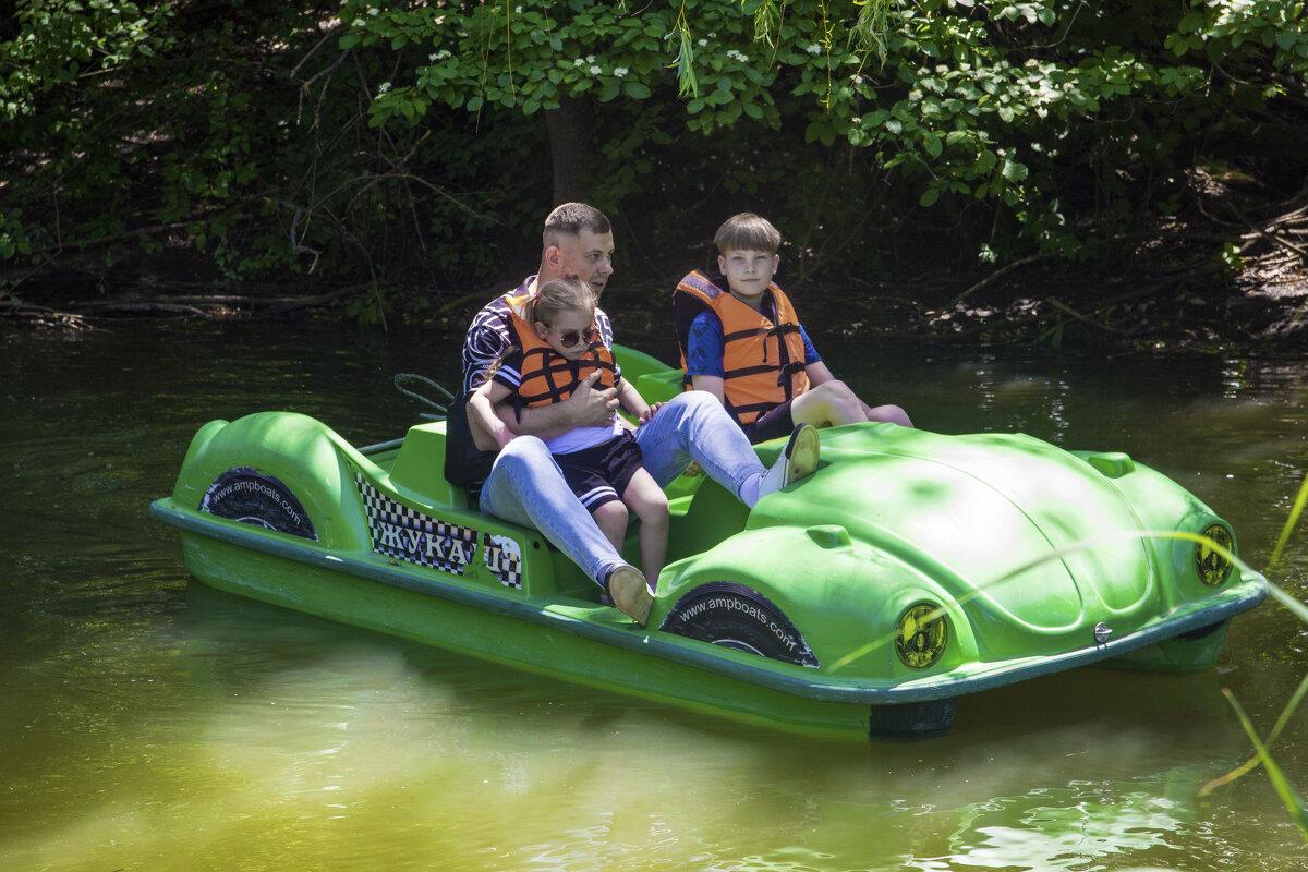 На катамаране - Валентин Семчишин