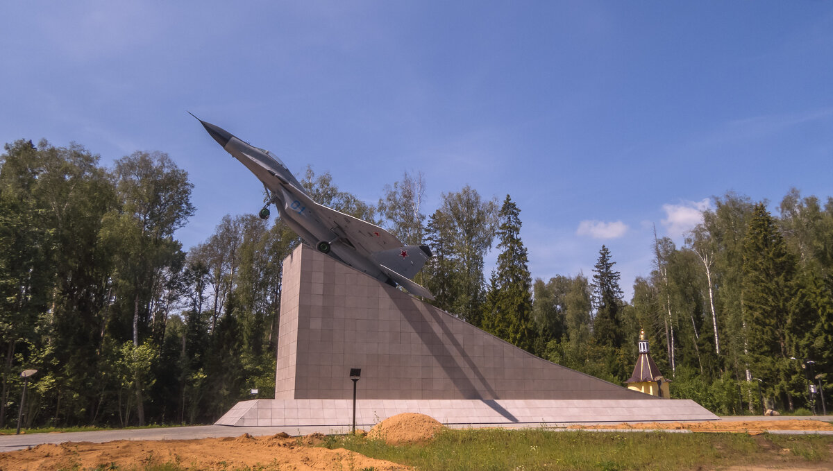 Мемориал на месте гибели Юрия Гагарина и Владимира Серёгина Владимирская область - Сергей Цветков