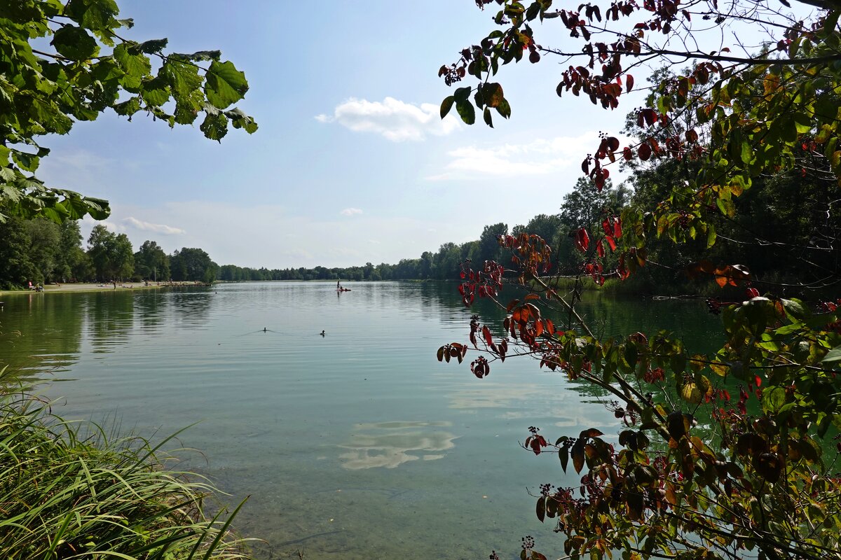 Нам казалось — бесконечно будет лето,... - Галина Нам казалось — бесконечно будет лето,... - Галина