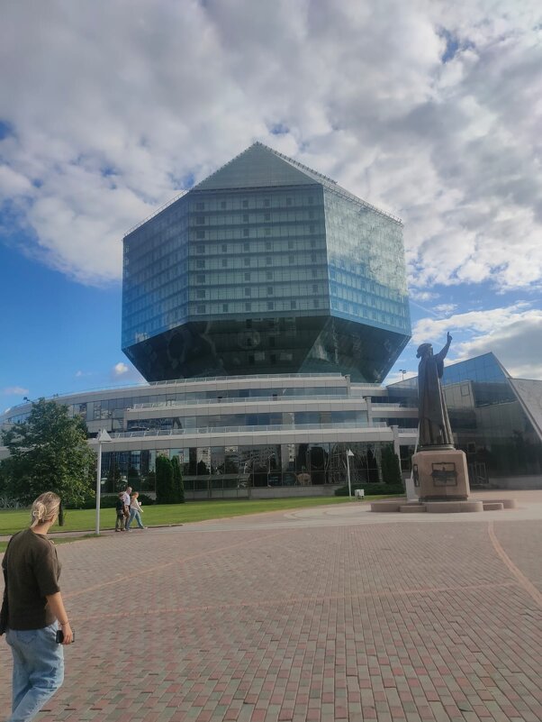 Минск. Национальная библиотека Беларуси - Ирэн 