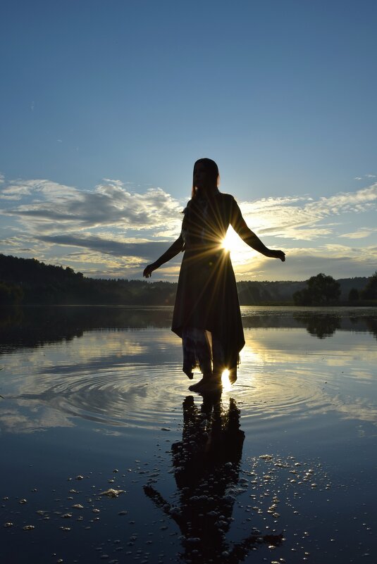 Девушка в природной водной гармонии - Мария Яковлева Девушка в природной водной гармонии - Мария Яковлева