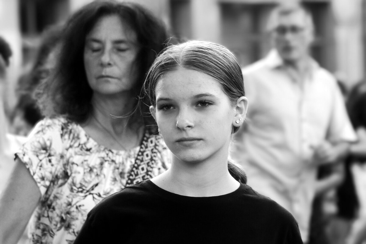 Жила была девочка - Юрий. Шмаков