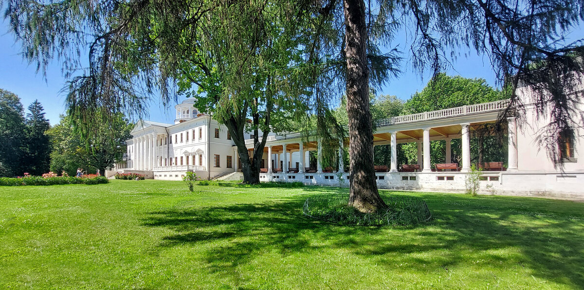 В Остафьево. - ИРЭН@ .