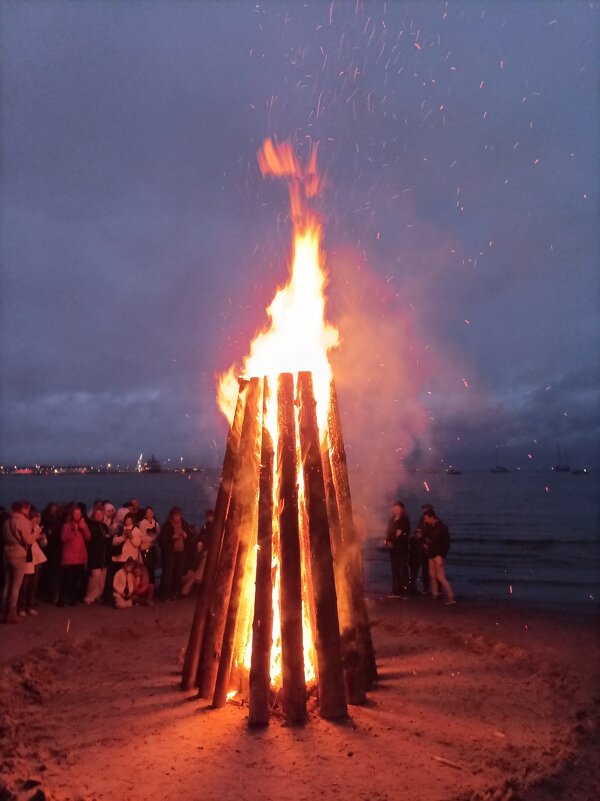 Огонь праздника Ночь древних огней - Veera V