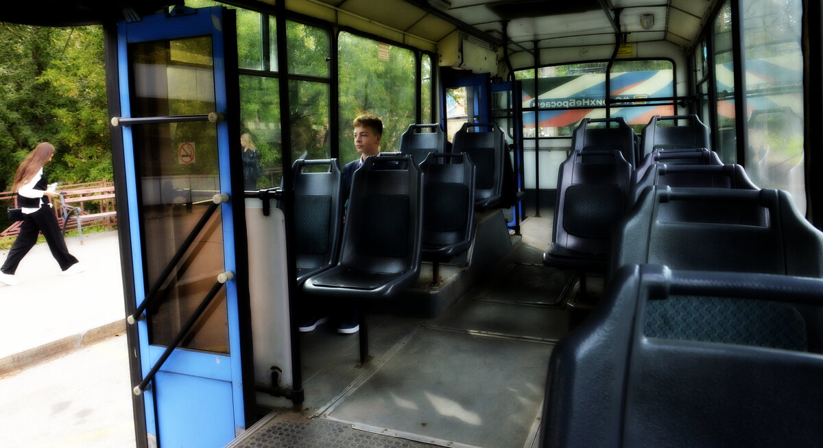 . - Алексей Неустроев