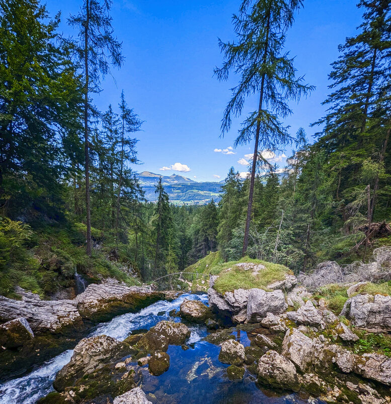 в горах - Андроник Александр 