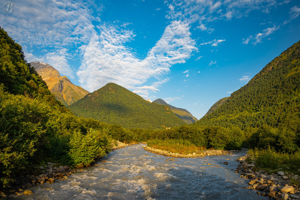 Восход в Дигории. - Валерий 