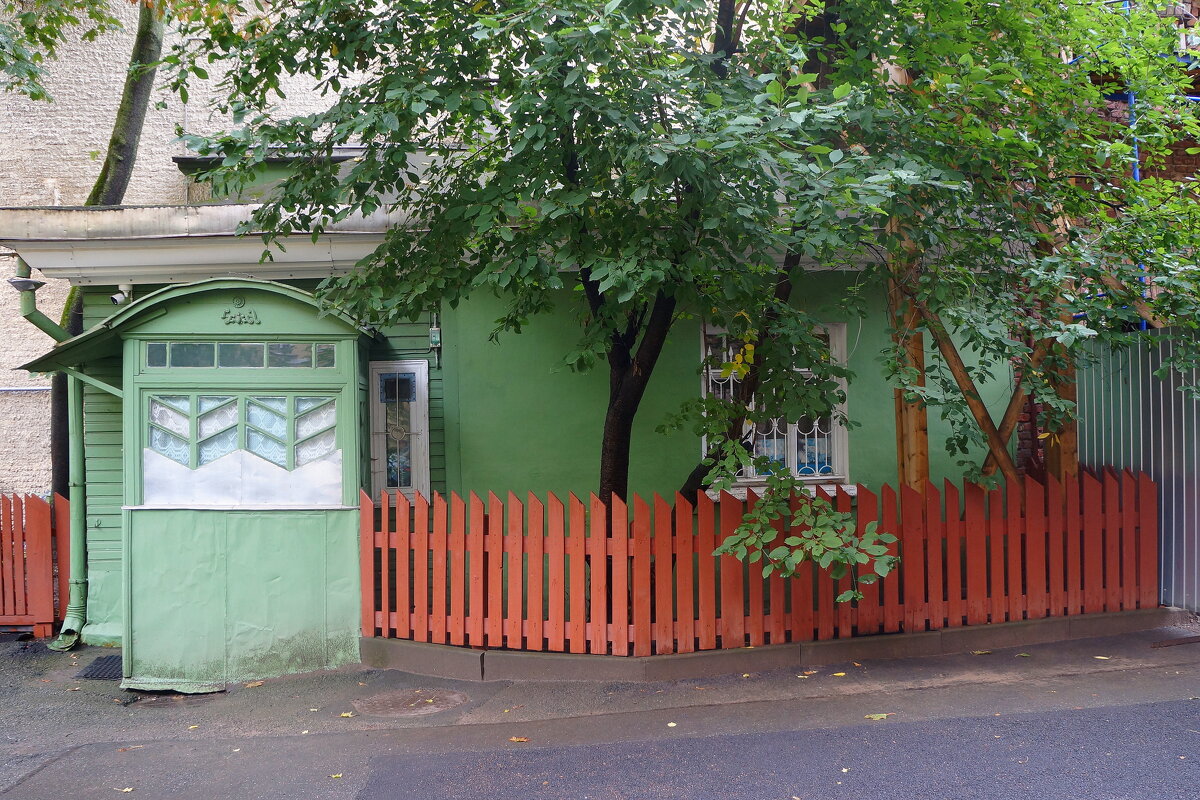 единственный деревянный дом на Васильевском острове - zavitok *