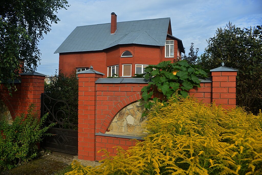 Домик "дядюшки  Тыквы" ... )) - Владимир Хиль