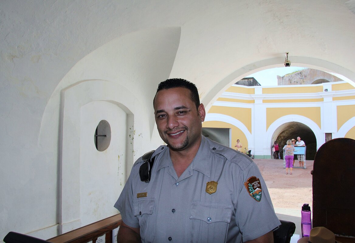 Американский рейнджер из крепости Сан-Фелипе-дель-Морро. - unix (Илья Утропов) Американский рейнджер из крепости Сан-Фелипе-дель-Морро. - unix (Илья Утропов)