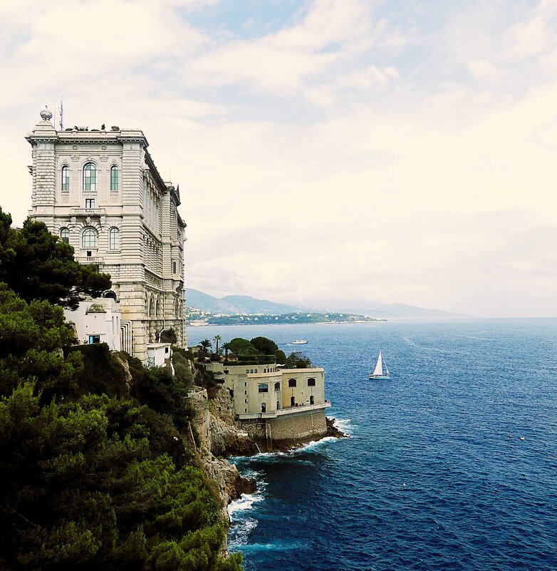 Королевство Монако(серия) - Владимир Манкер Королевство Монако(серия) - Владимир Манкер