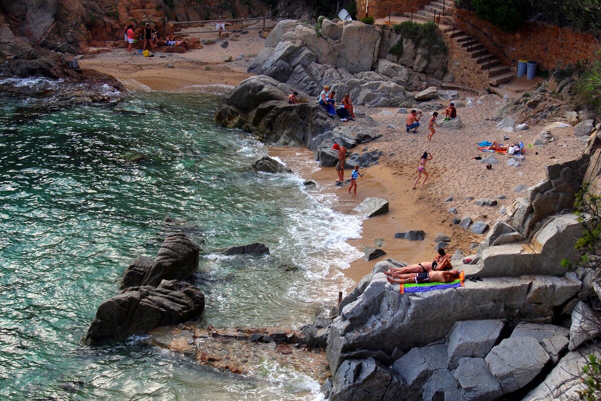 Маленький пляж - Юрий. Шмаков Маленький пляж - Юрий. Шмаков