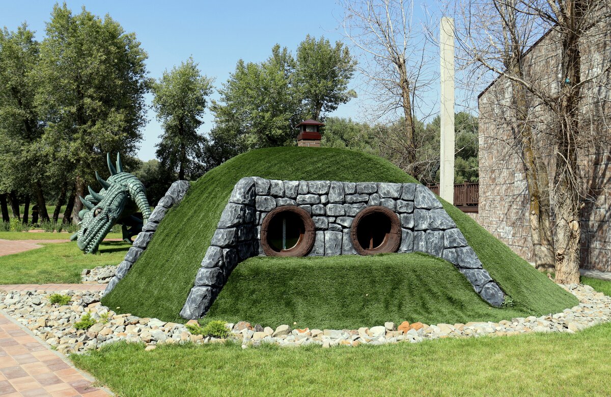 Чей то дом. - Владимир Моисеев