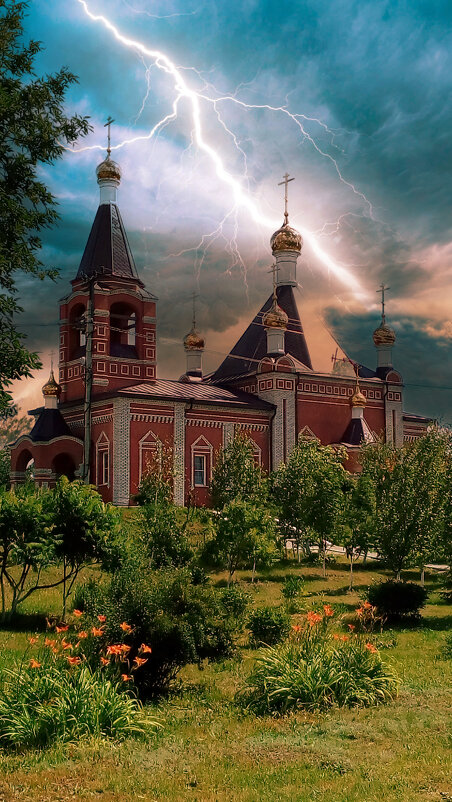 Храм в Вольске - Анатолий Уткин Храм в Вольске - Анатолий Уткин