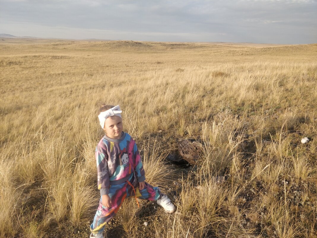 Марьяна в степи - Андрей Хлопонин