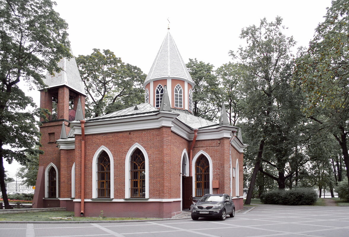 В этой церкви Пушкин А.С. крестил детей - AleksSPb Лесниченко