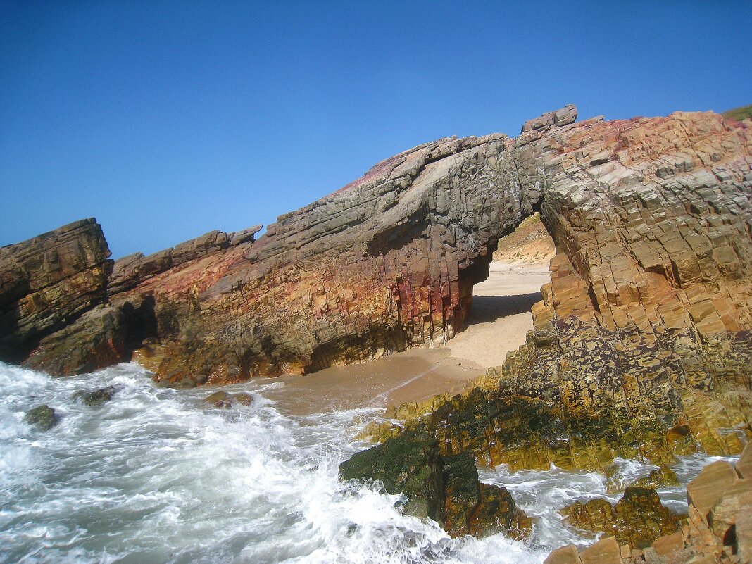 Бразильское каменное окошко. - unix (Илья Утропов)