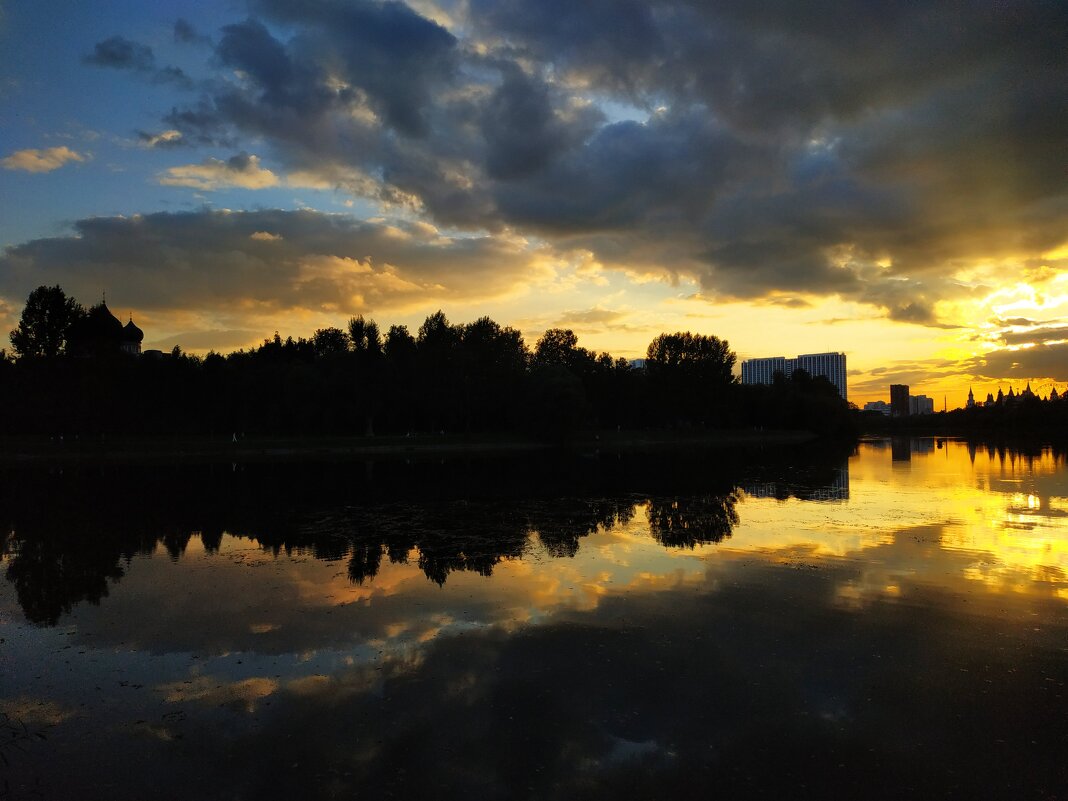 Московские (не Подмосковные) вечера :-) - Андрей Лукьянов