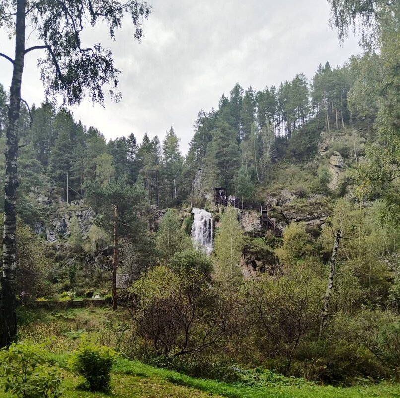 Камышлинский водопад . Республика Алтай . - Мила Бовкун