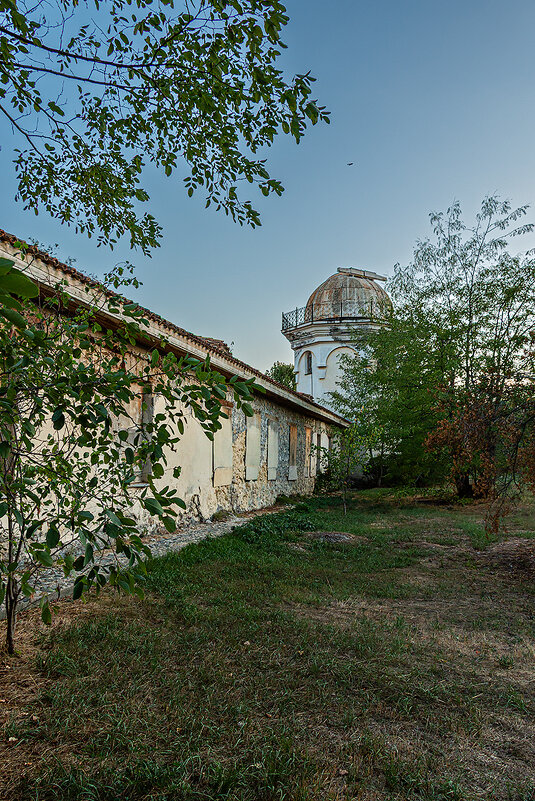 Из этих окон уже ничего не видно... - Юрий Яловенко Из этих окон уже ничего не видно... - Юрий Яловенко