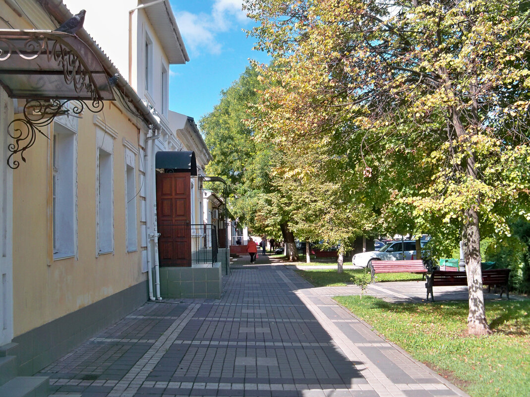 Осенние улицы Симферополя - Валентин Семчишин Осенние улицы Симферополя - Валентин Семчишин