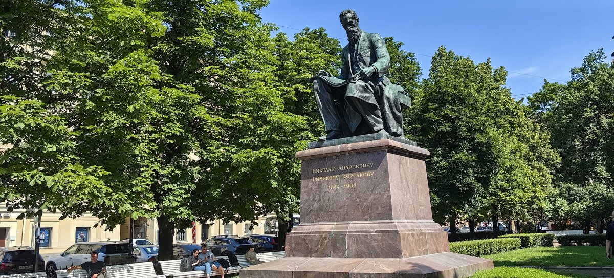 Санкт-Петербург. Памятник на Театральной площади - Стальбаум Юрий 