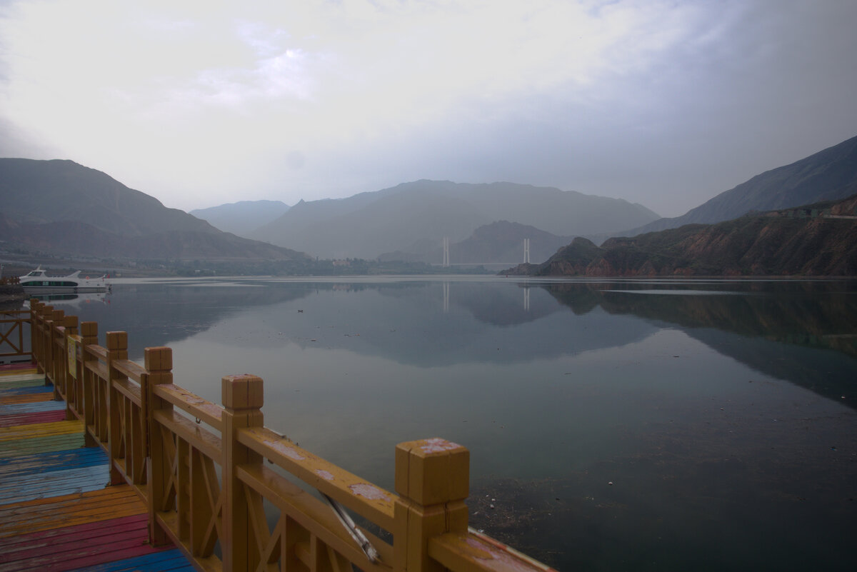 Желтая река - Kventin Natabos Желтая река - Kventin Natabos