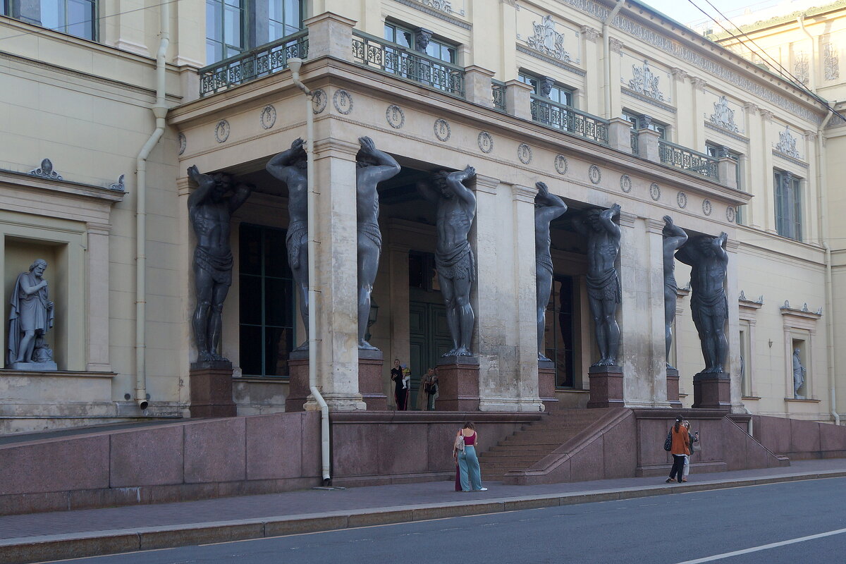 "...из них ослабнет кто-то -- и небо упадёт..." - zavitok *